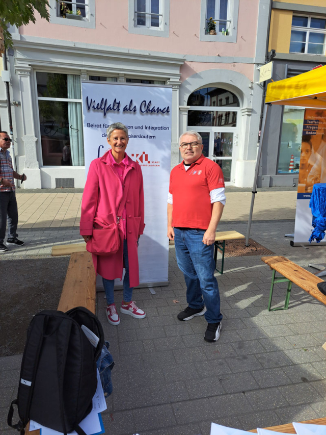 Oberbürgermeisterin Kimmel mit Herrn Ali Bayer © Stadt Kaiserslautern 	