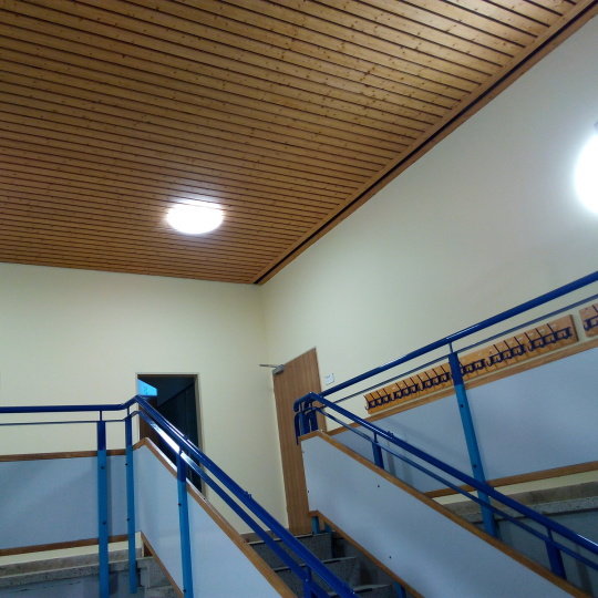 Stiftswaldschule Treppenhaus nach der Umrüstung