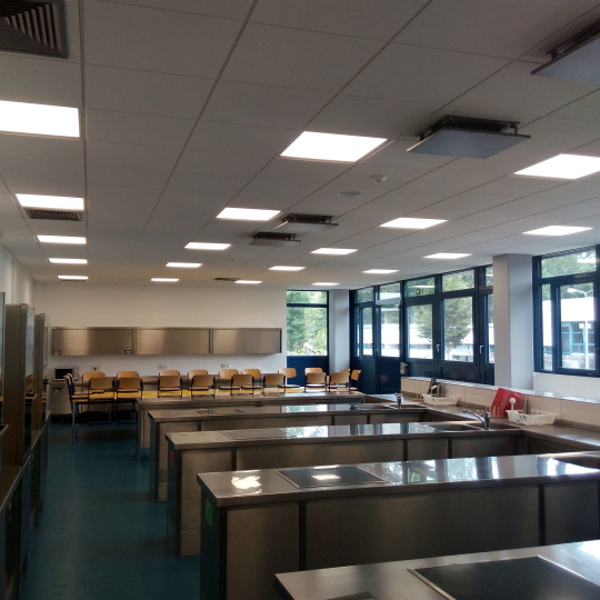 Schulzentrum Süd Kurpfalz Realschule plus Lehrküche nach Sanierung