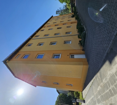 Der bereits sanierte Block im Geranienweg.