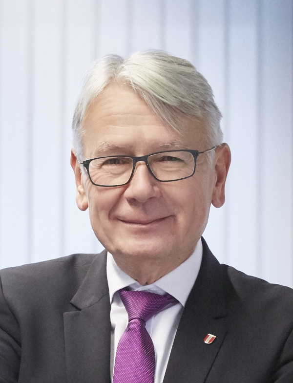 Oberbürgermeister Dr. Klaus Weichel