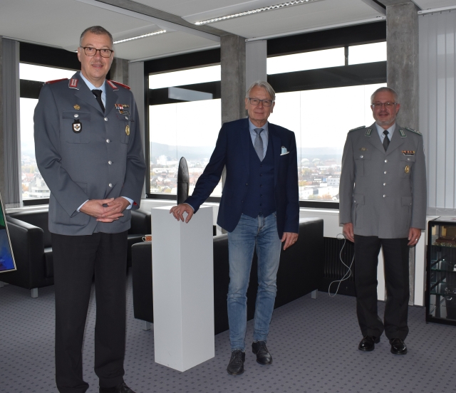 Stefan Weber, Klaus Weichel und Heinz Klages im Dienstzimmer des Oberbürgermeisters. © Stadt Kaiserslautern