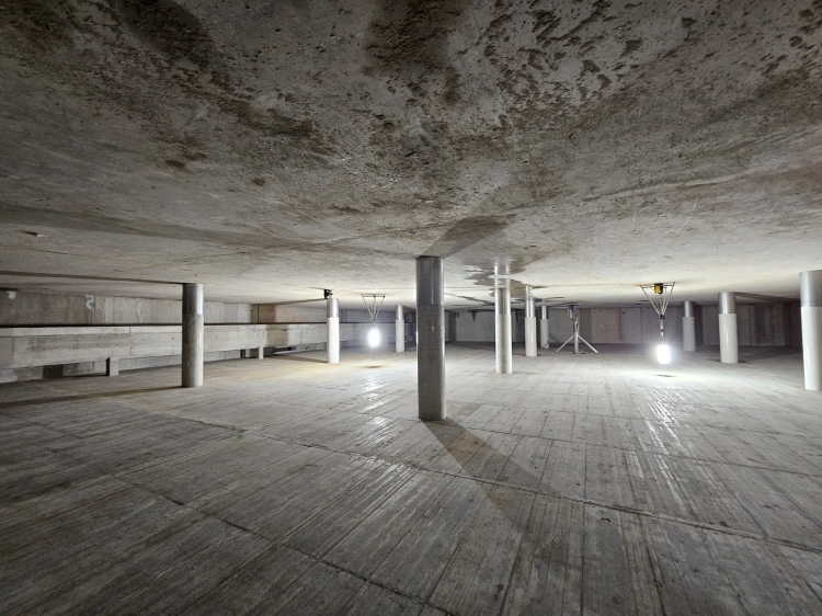 Das riesige Becken hat die Anmutung einer Tiefgarage. © Stadt Kaiserslautern