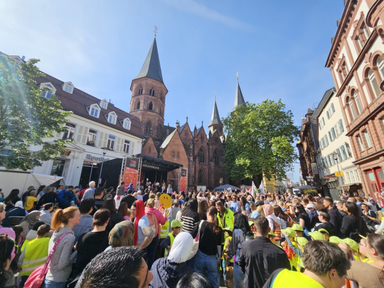 © Stadt Kaiserslautern Jugenddezernentin Anja Pfeiffer begrüüßte zu Beginn die vielen anwesenden Kinder mit ihrer Begleitung. © Stadt Kaiserslautern