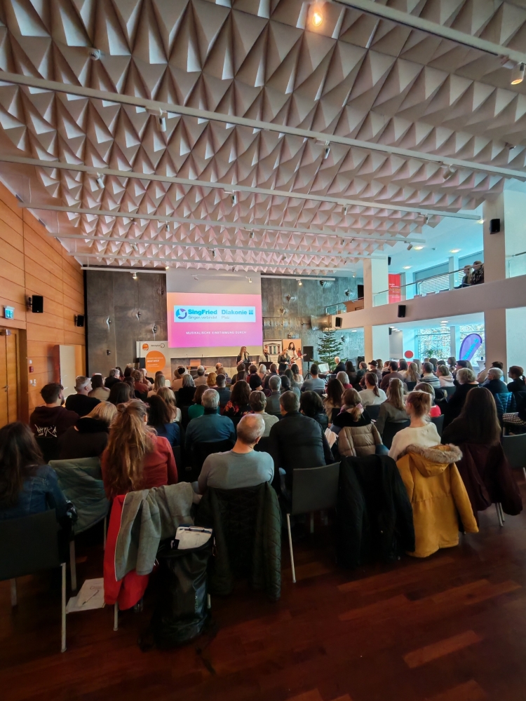 Blick in den voll besetzten Deutschordensaal © Stadt Kaiserslautern