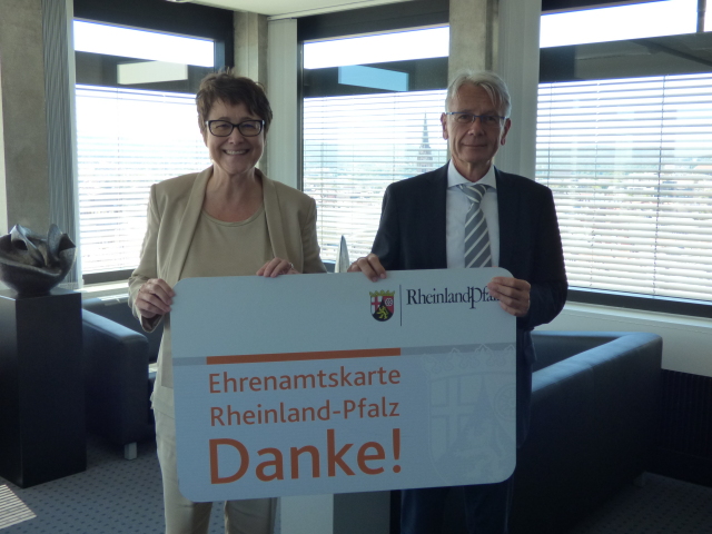 Ministerialdirektorin Inge Degen und Oberbürgermeister Dr. Klaus Weichel. © Stadt Kaiserslautern