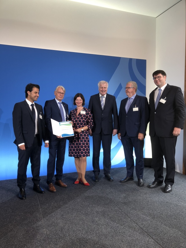 Die Lautrer Delegation mit Bundesinnenminister Horst Seehofer. © KL.digital