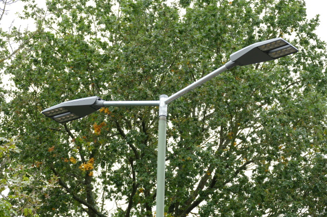 Moderne Straßenleuchte mit LED-Technik