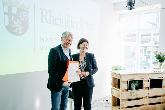 Oberbürgermeister Klaus Weichel und Staatssekretärin Nicole Steingaß. © Koch / KL.digital