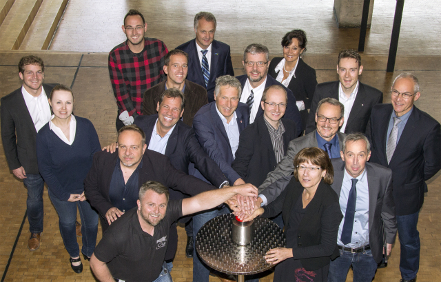 Die Vertreter der neun Konsortiumspartner gaben heute im Rathaus den Startschuss für das Projekt.  © Stadt Kaiserslautern