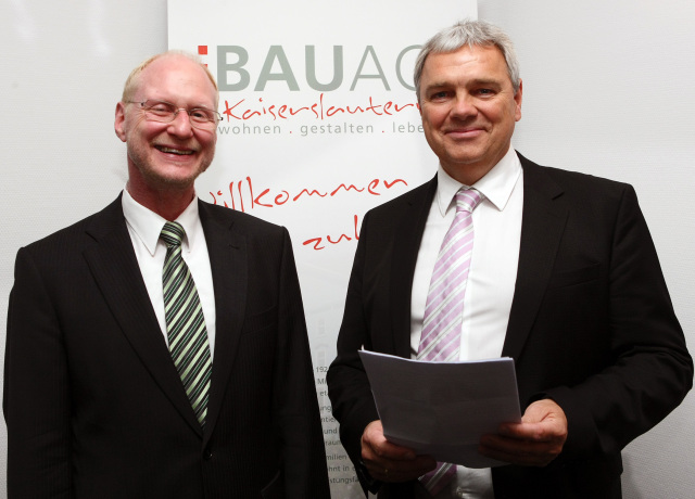 vlnr: Joachim Färber und Thomas Bauer beim Neujahrsempfang der Bau AG Bau AG Kaiserslautern