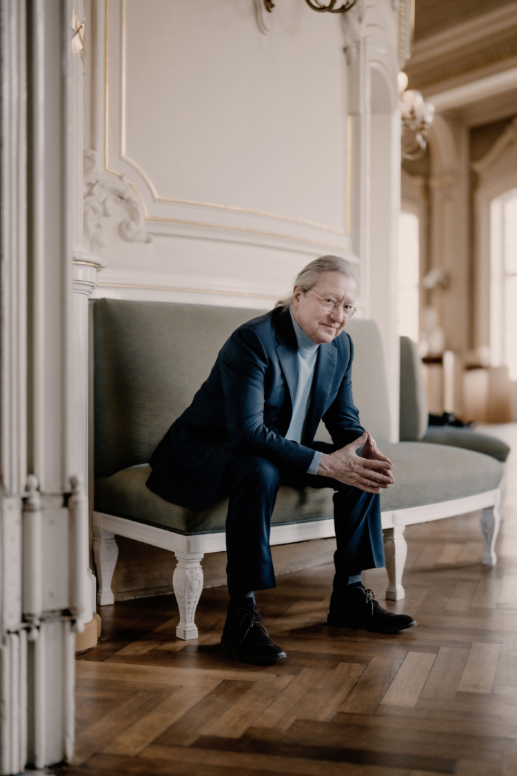 Dirigent Sylvain Cambreling. © Marco Borggreve