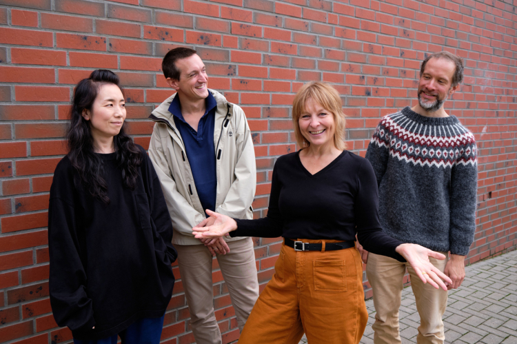 © Kerstin Krämer Kirsti Alho mit Kaori Nomura, Julien Blondel und Danile Prätzlich © Kerstin Krämer