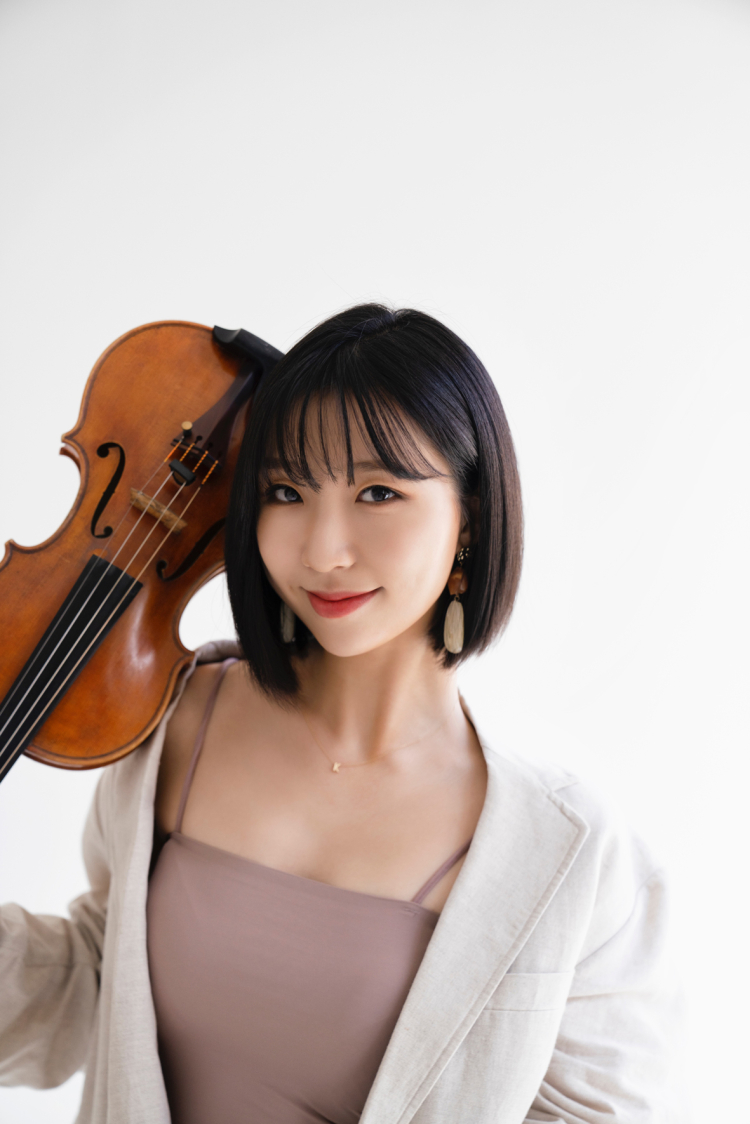 Grace Kyung Eun Lee © Jihun Park