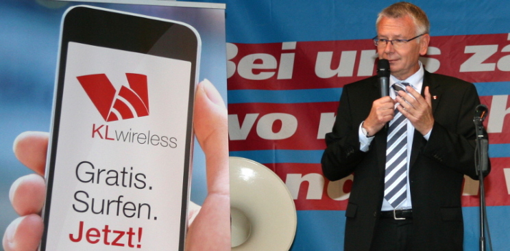 OB Dr. Weichel stellt das Projekt "KLwireless" - öffentliches WLAN in Kaiserslautern - vor.