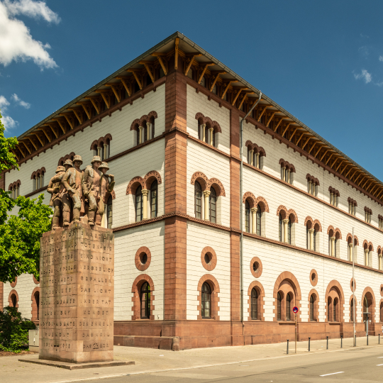 Fruchthalle