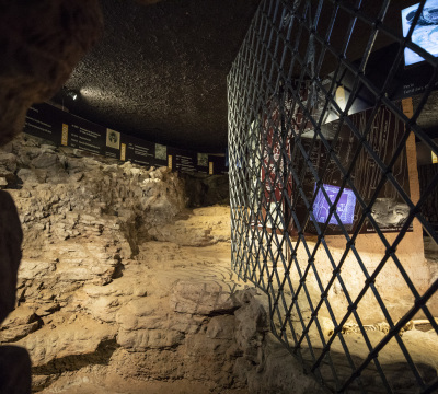 Blick in die unterirdischen Gänge der Kaiserpfalz