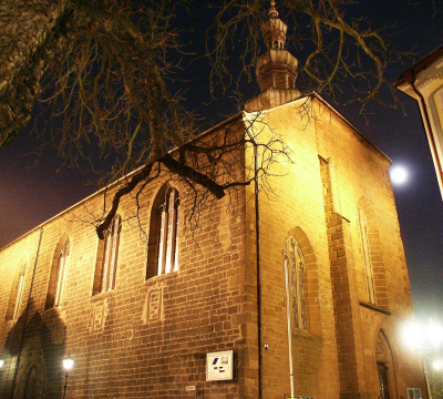 Nachtaufnahme der St. Martinskirche