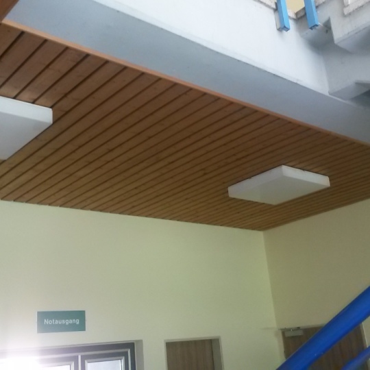 Beleuchtung im Treppenhaus vor der Umrüstung