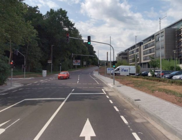 Verkehrsknotenpunkt Gerhart-Hauptmann-Straße / Trippstadter Straße